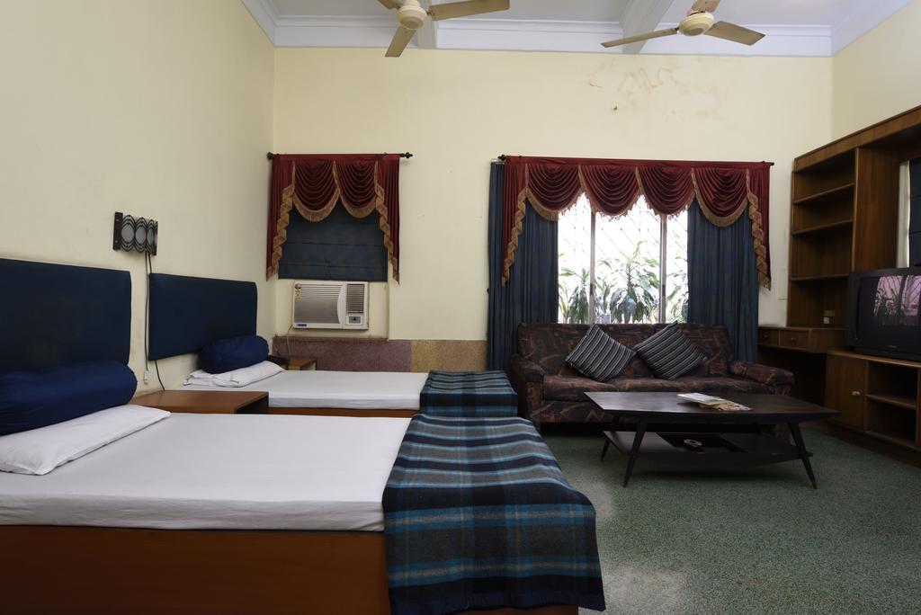 Hotel Esplanade Chambers Kolkata Phòng bức ảnh